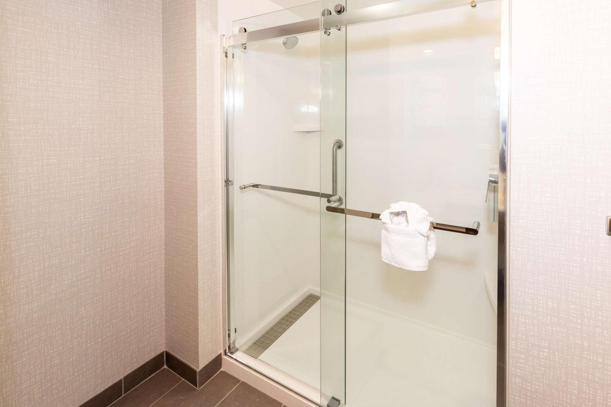 Hampton Inn Selma, Ca ภายนอก รูปภาพ