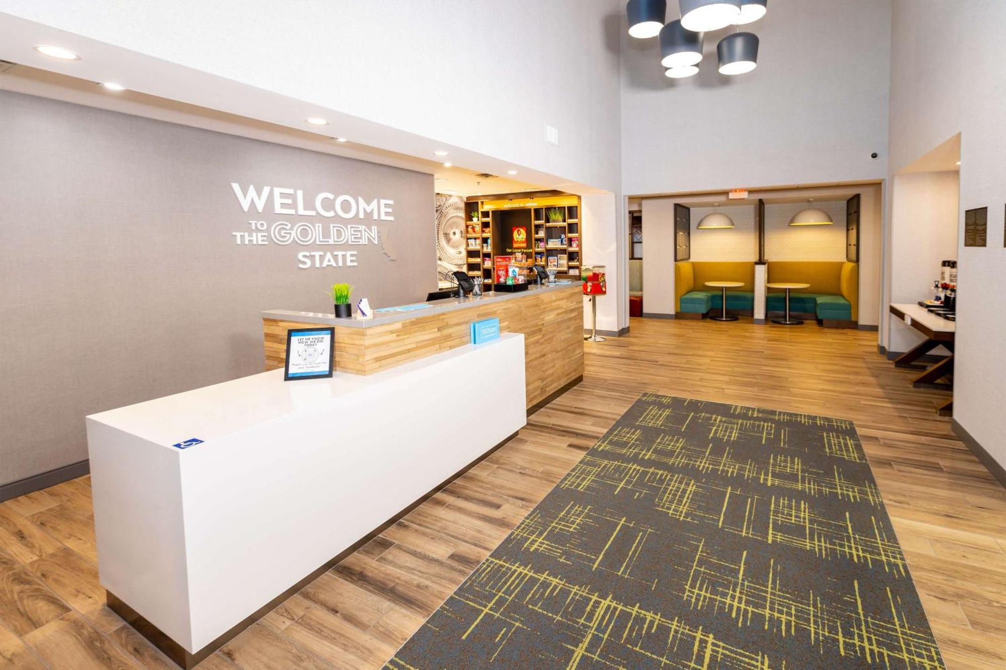 Hampton Inn Selma, Ca ภายนอก รูปภาพ