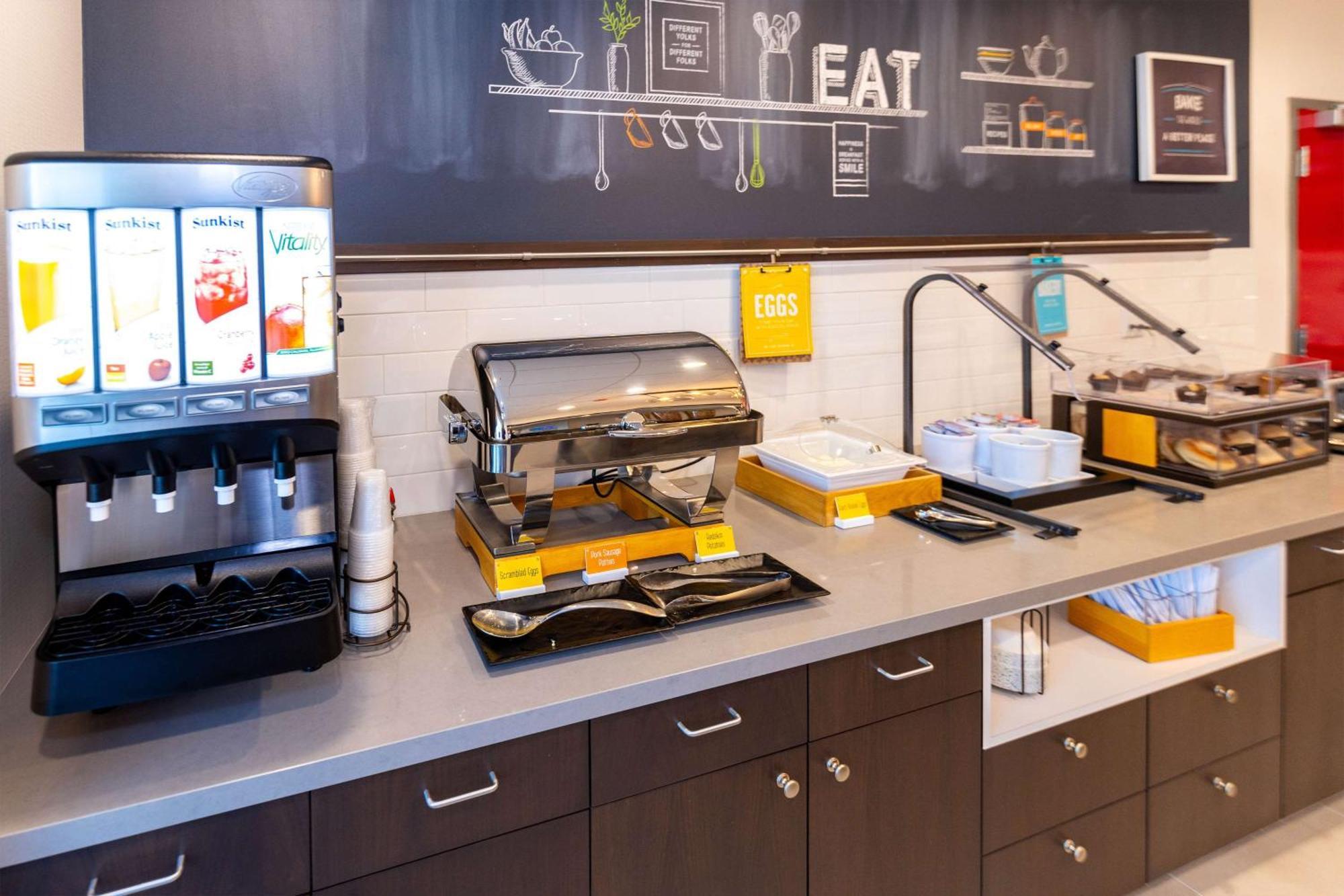 Hampton Inn Selma, Ca ภายนอก รูปภาพ