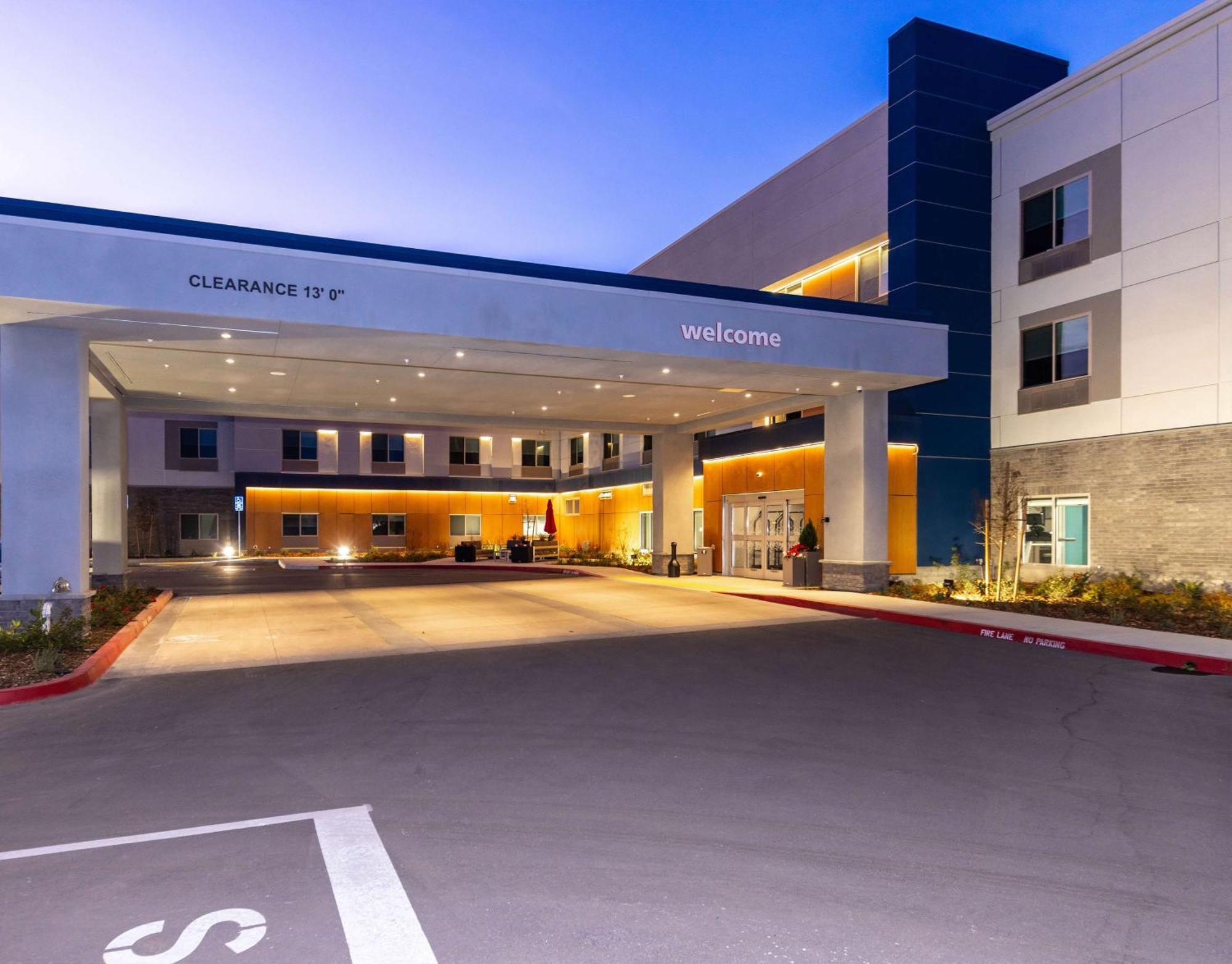 Hampton Inn Selma, Ca ภายนอก รูปภาพ